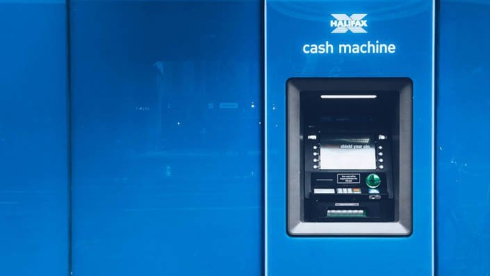 atm plavi automat kes pare