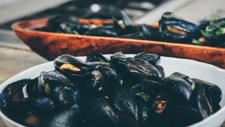 Dish with mussels
