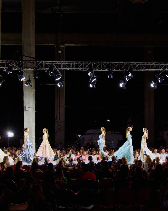 Girls on the catwalk