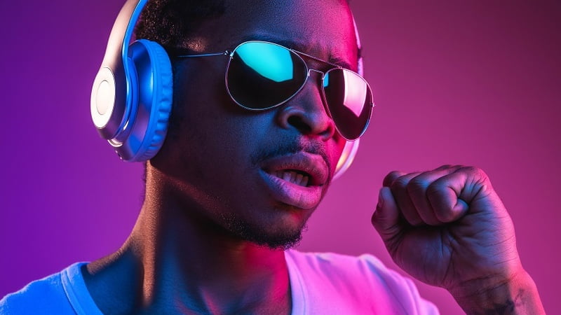 DJ