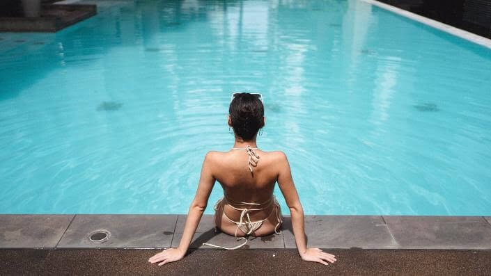 pool women