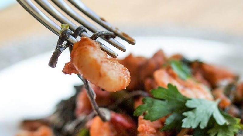 Shrimp buzara dish