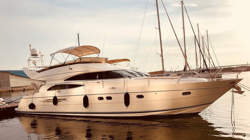 Yacht in the bay